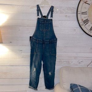 Maternity overalls